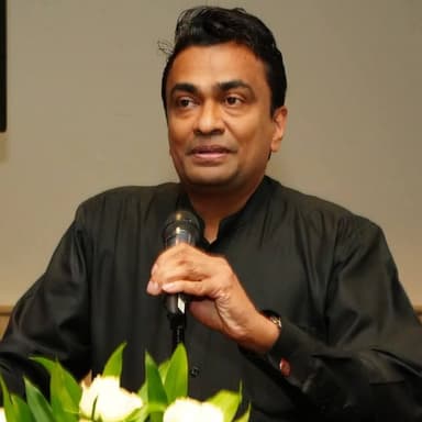 ධනුෂ්ක වැලිගම